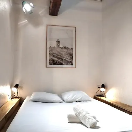 Apartment A Deux Pas Des Halles - Hypercentre - Ideal Couple *