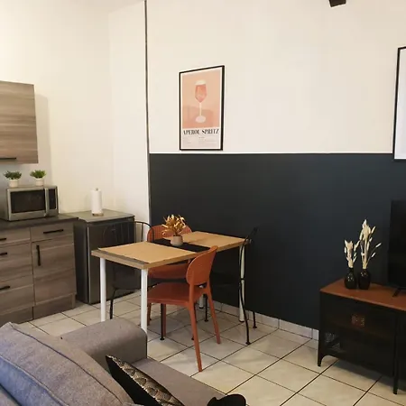 Apartamento A Deux Pas Des Halles - Hypercentre - Idéal Couple *