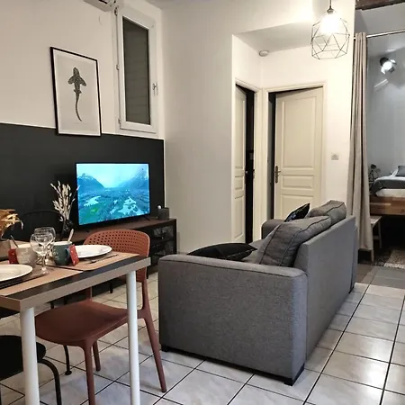 Apartamento A Deux Pas Des Halles - Hypercentre - Idéal Couple Pau